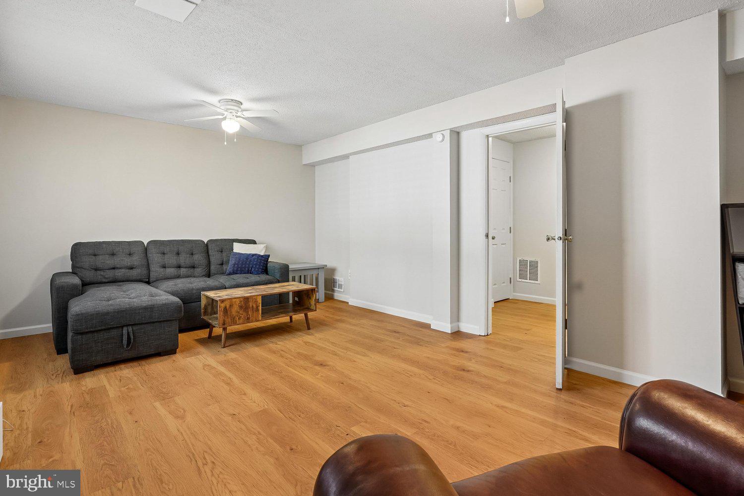 NEWINGTON FOREST - Residential