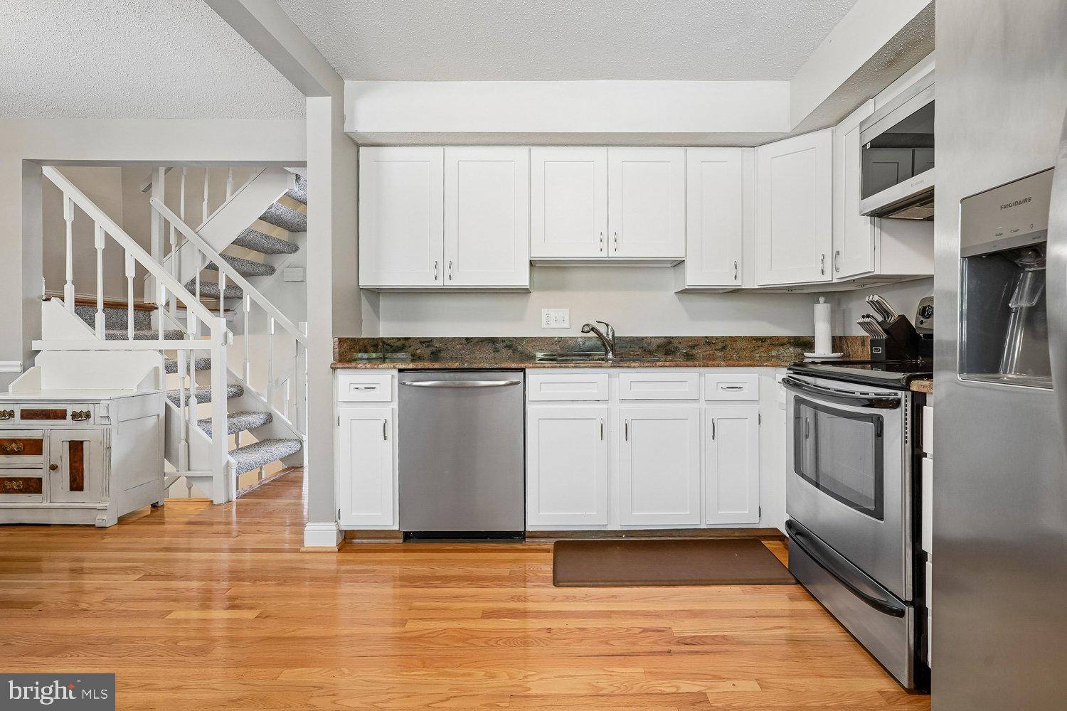 NEWINGTON FOREST - Residential