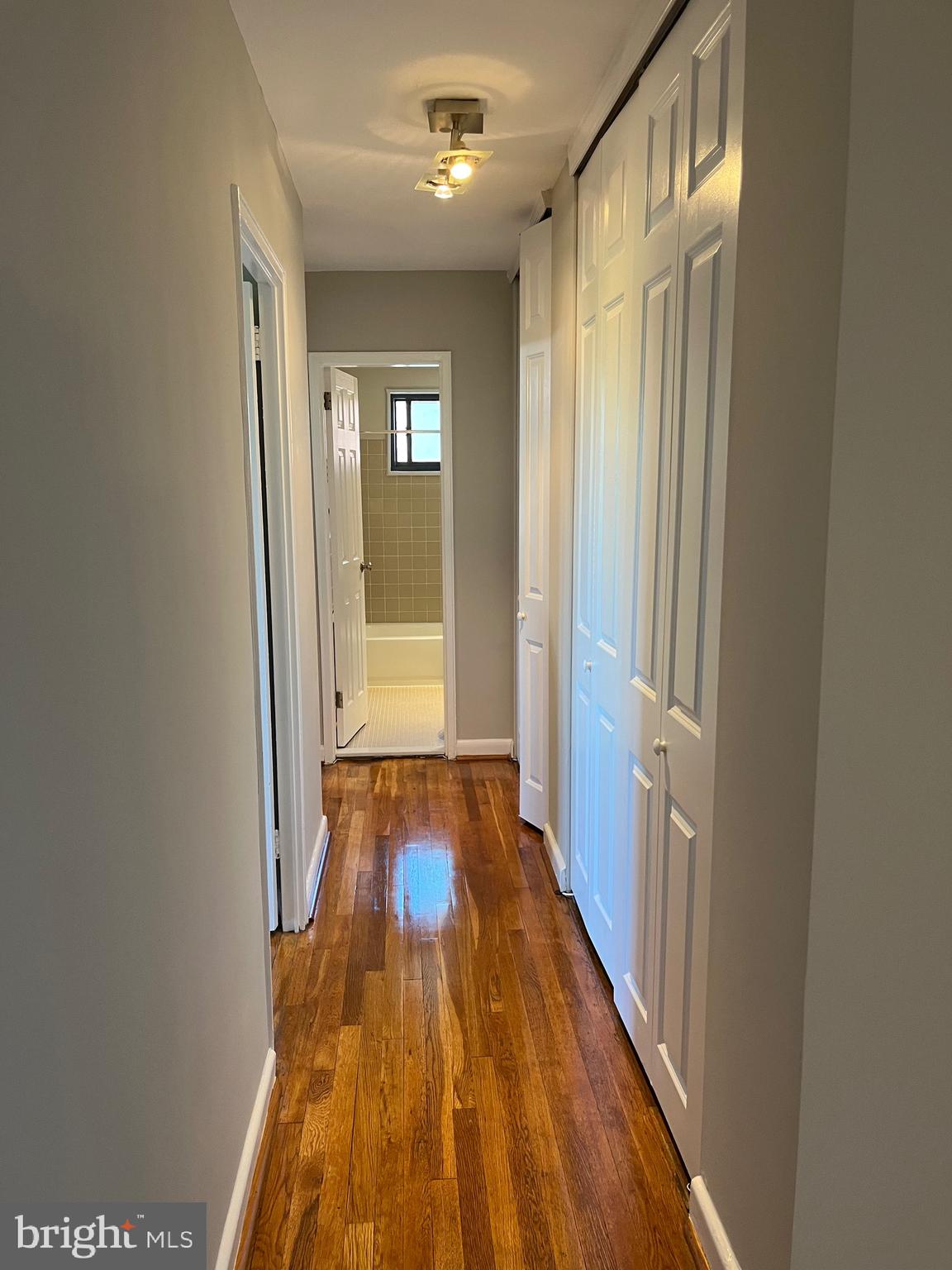 ARLINGTON RIDGE - Residential Lease