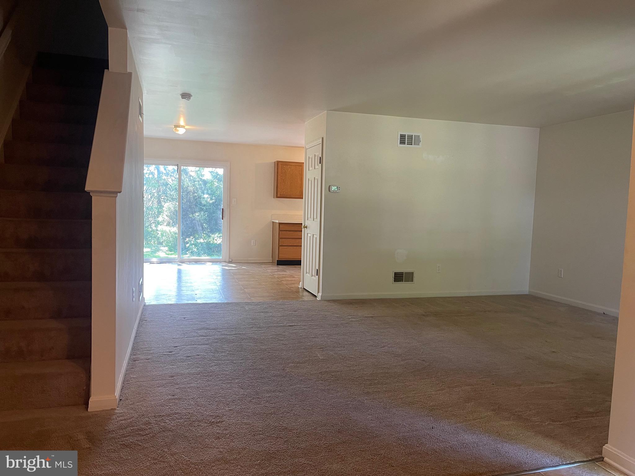 HIGHLAND HEIGHTS - Residential Lease