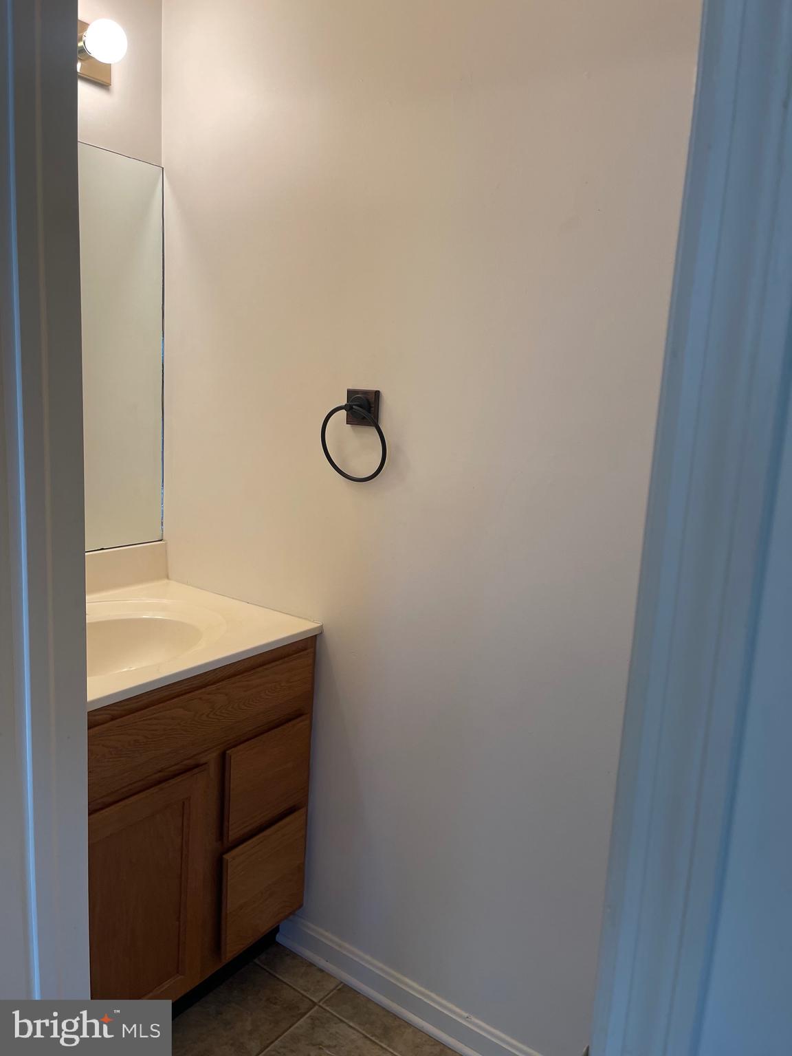 HIGHLAND HEIGHTS - Residential Lease