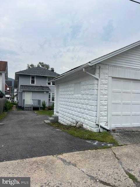 EAST END - Residential