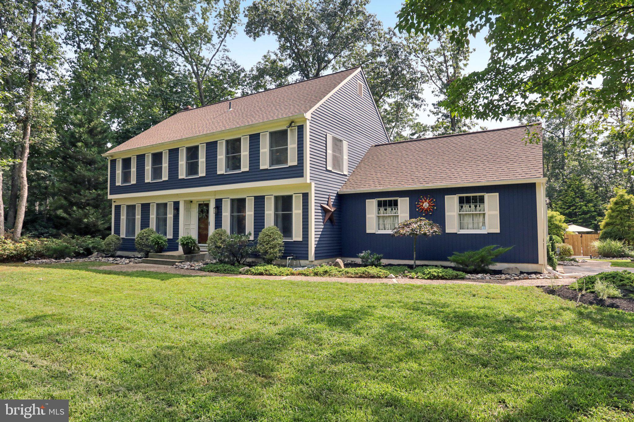 4 ROXBURY DRIVE