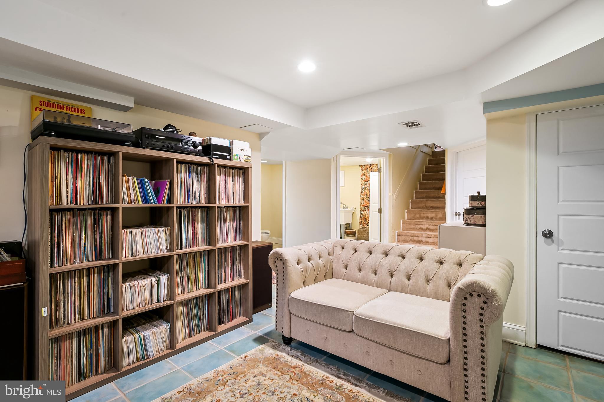 HOMELAND HISTORIC DISTRICT - Residential Lease