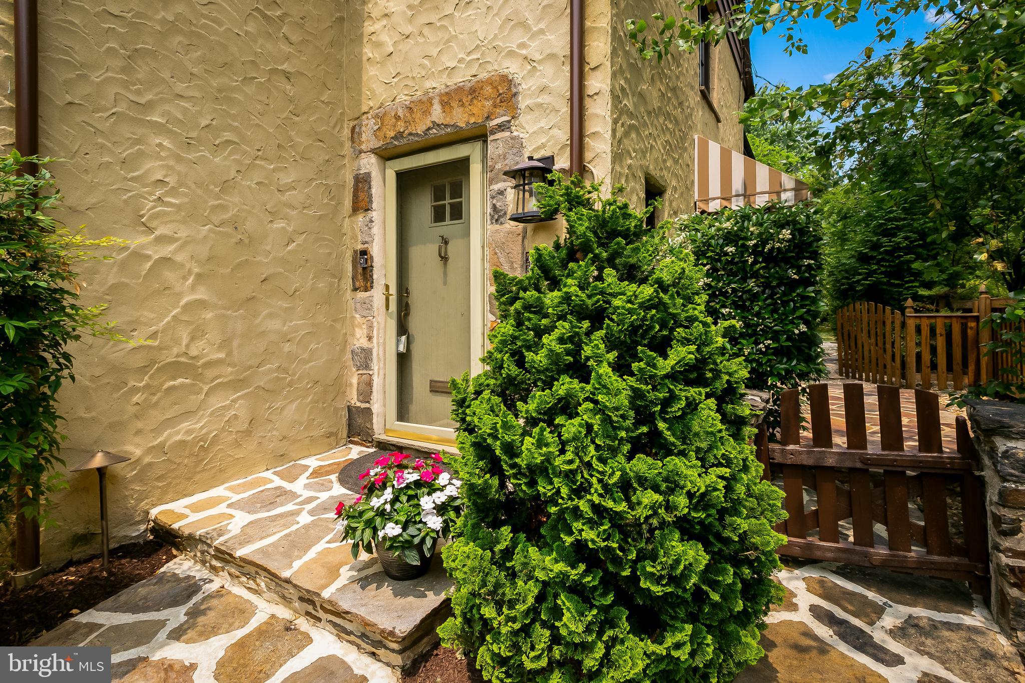 HOMELAND HISTORIC DISTRICT - Residential Lease