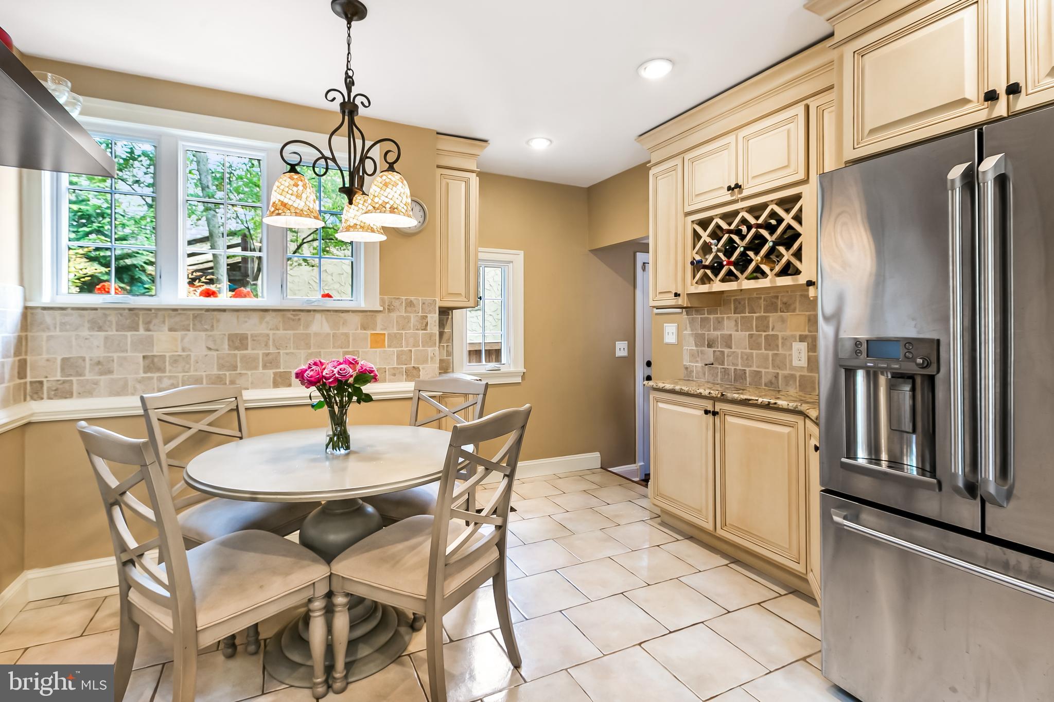 HOMELAND HISTORIC DISTRICT - Residential Lease