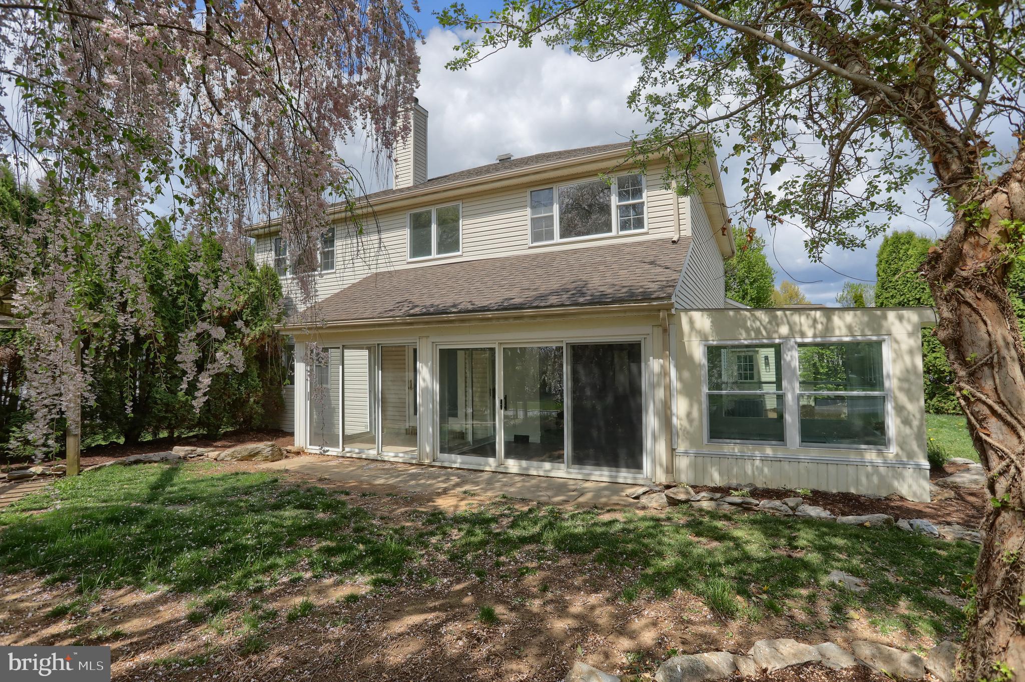 CREEKSIDE - Residential