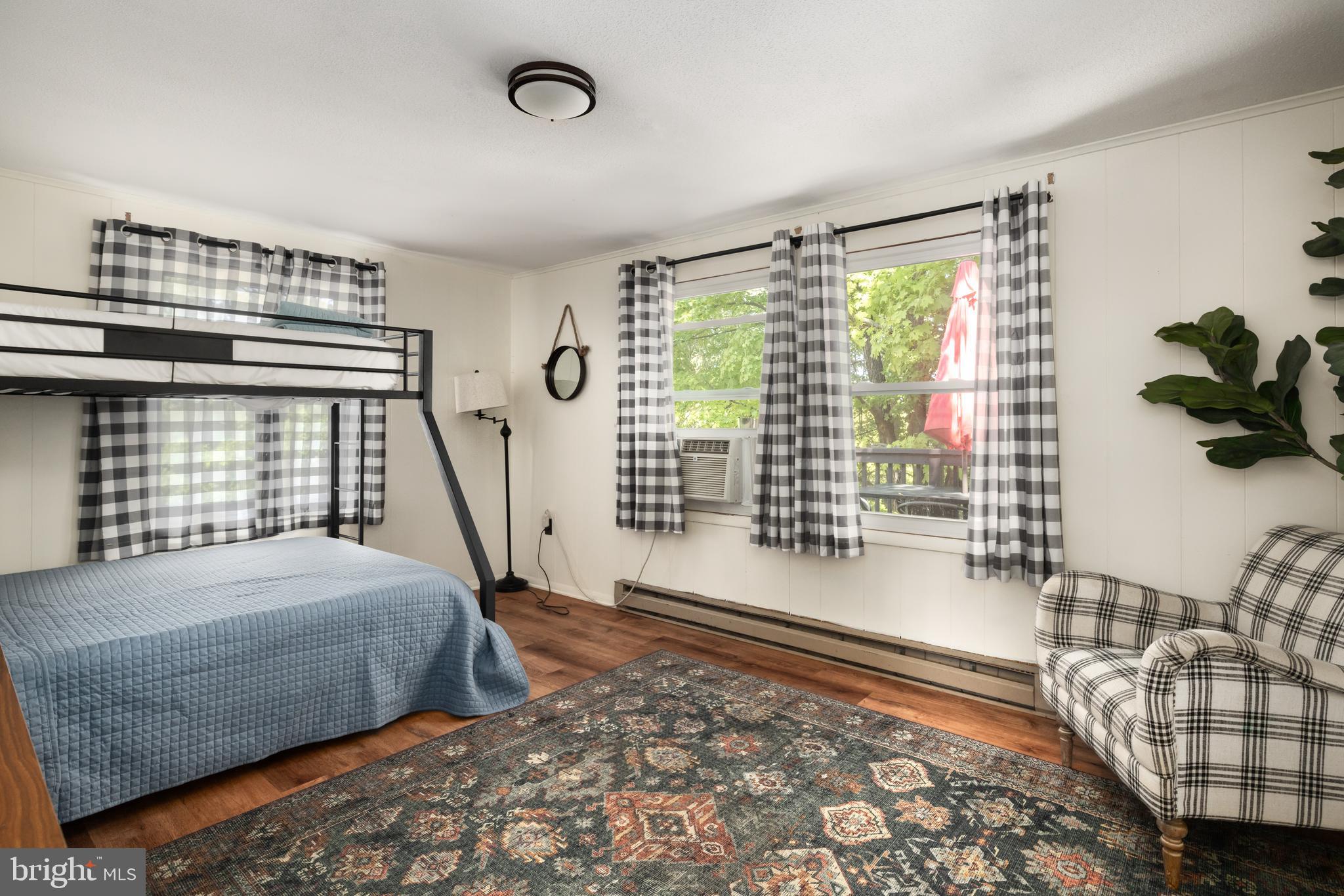 BERKELEY SPRINGS - Residential