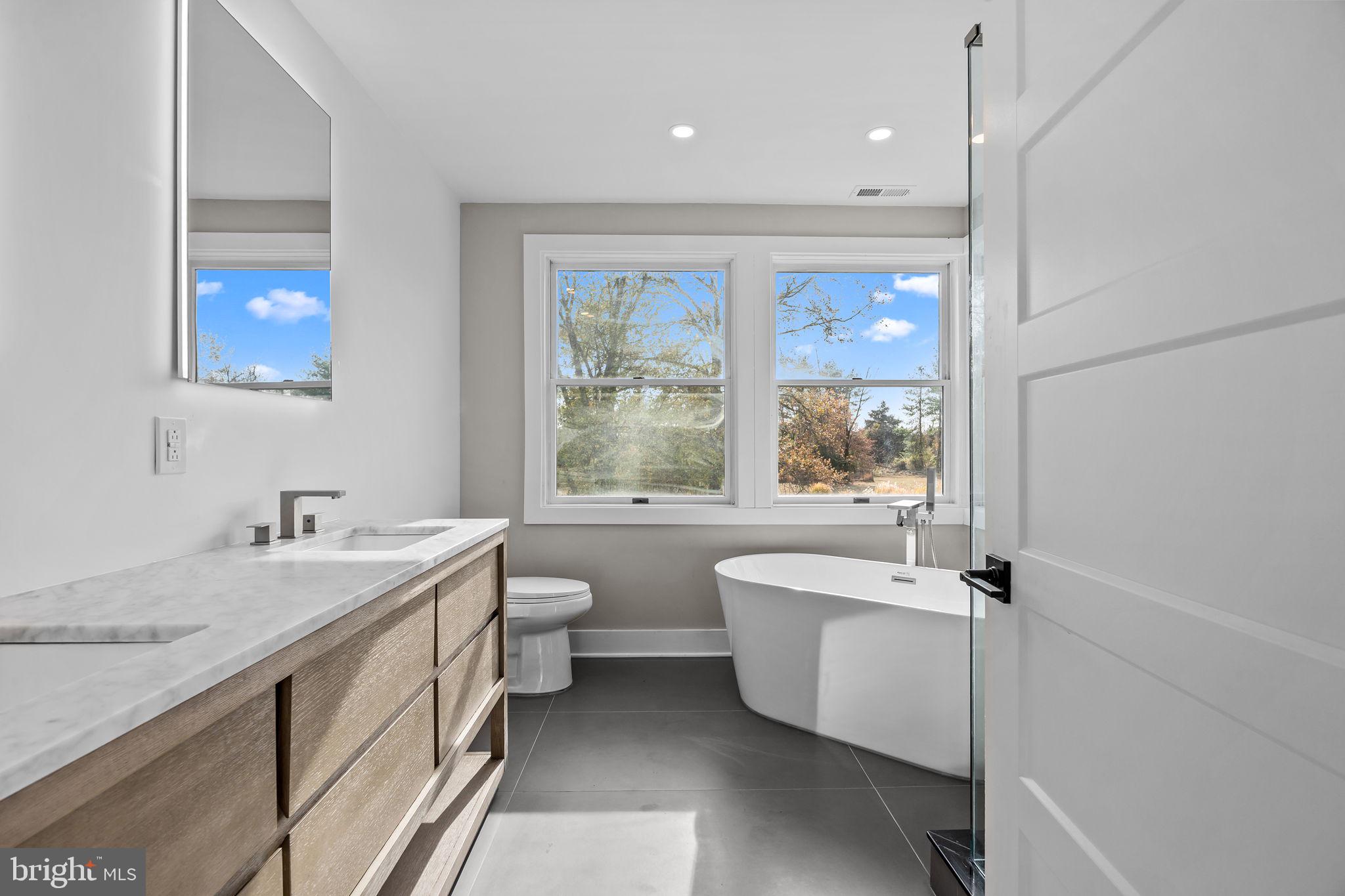 000 - Residential Lease