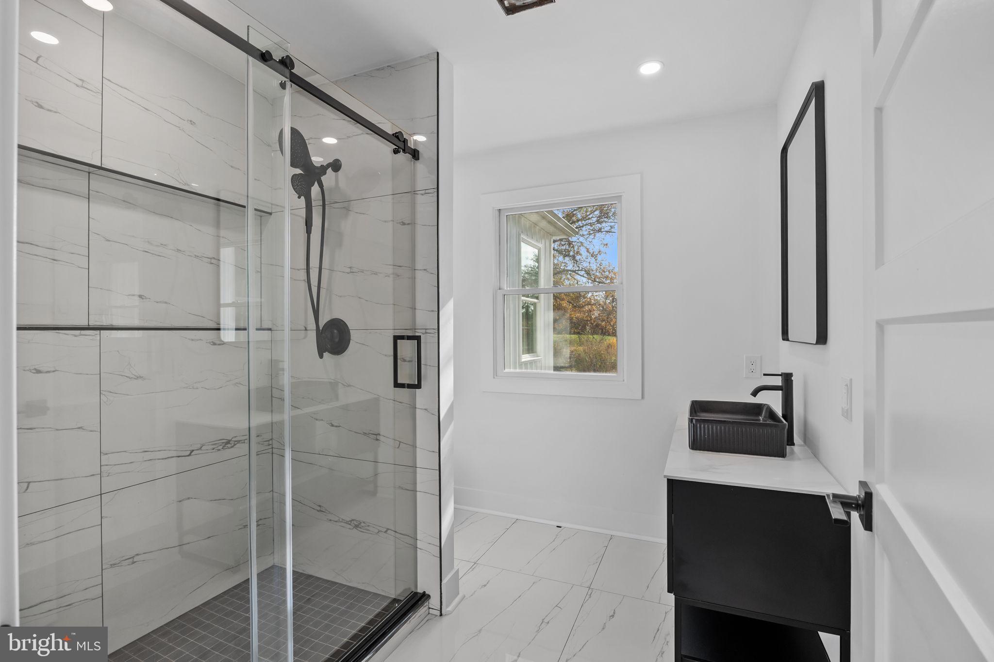 000 - Residential Lease