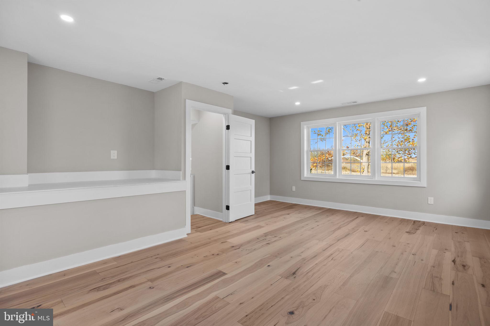 000 - Residential Lease