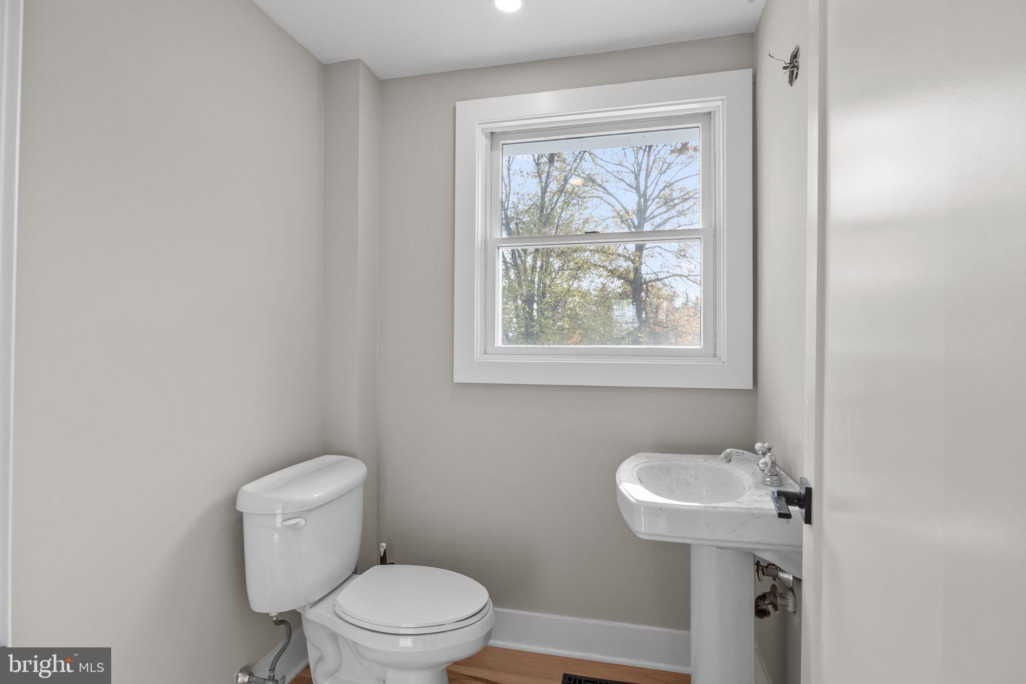 000 - Residential Lease