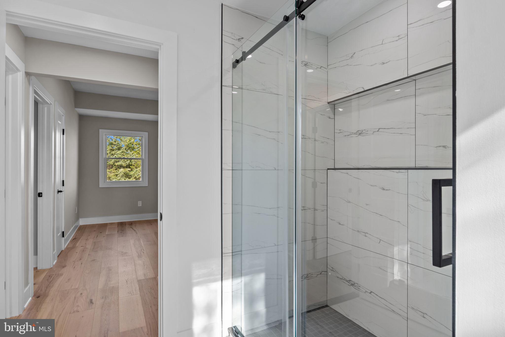 000 - Residential Lease