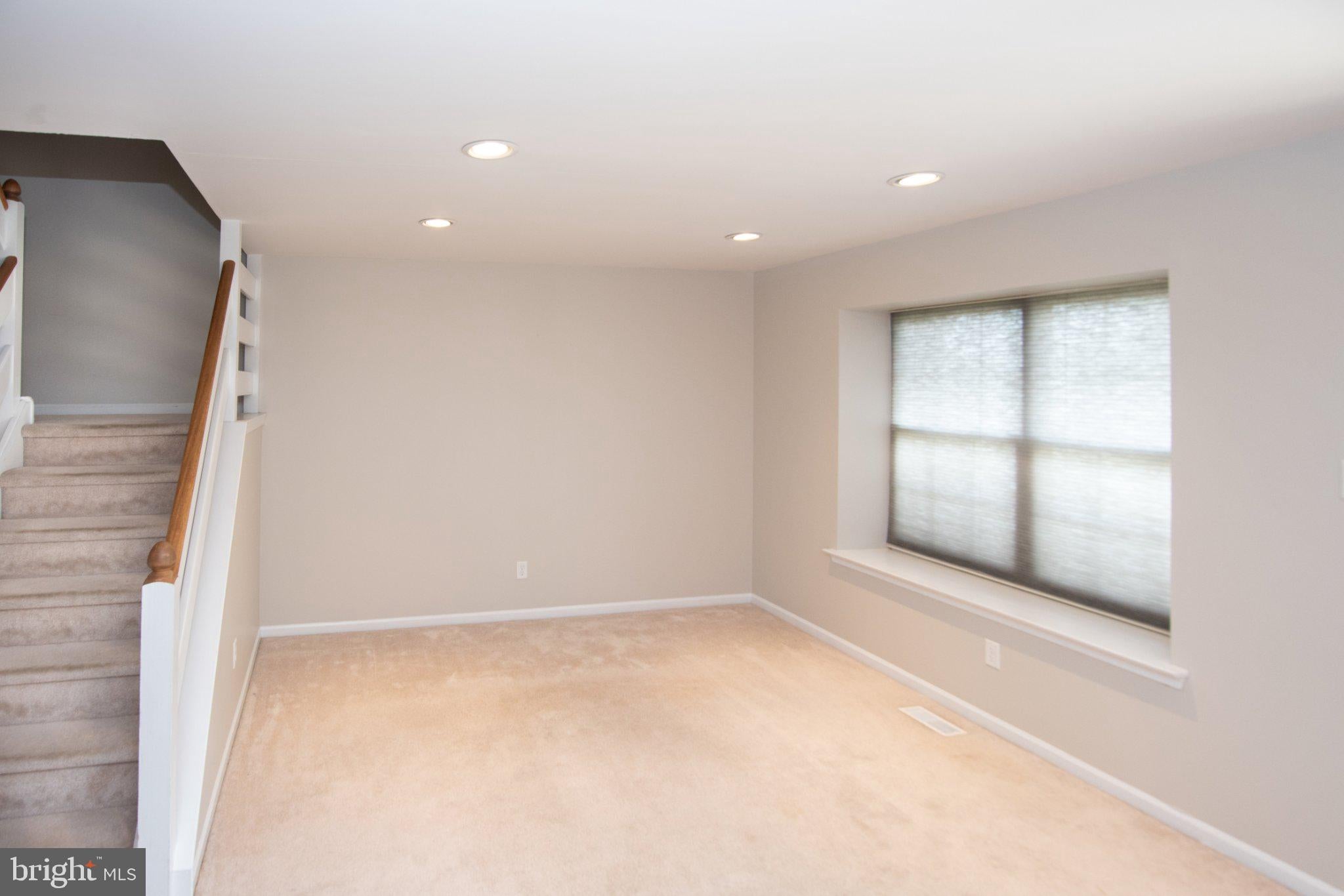 652 LONGWOOD ROAD