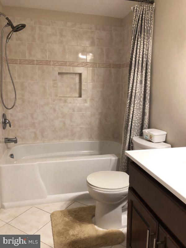 PENDERBROOK - Residential Lease