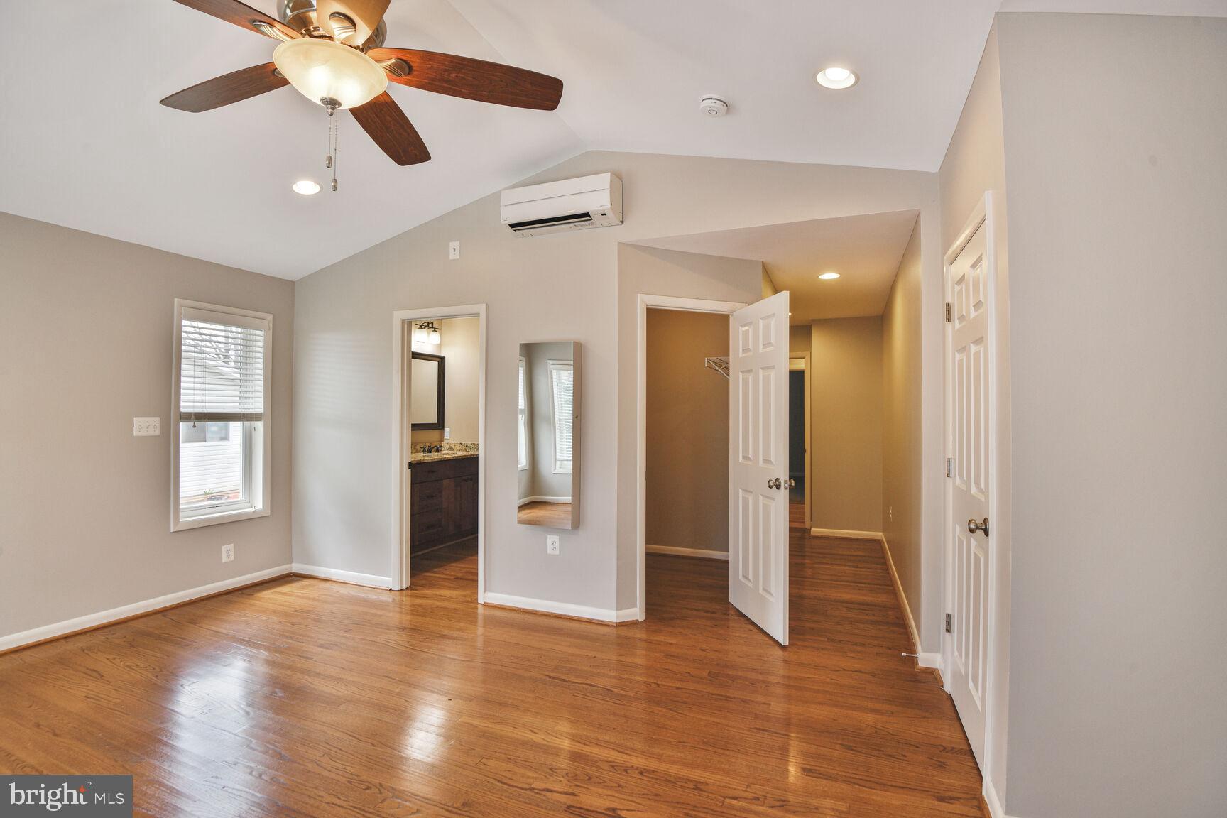 MEADOWBROOK ESTATES - Residential