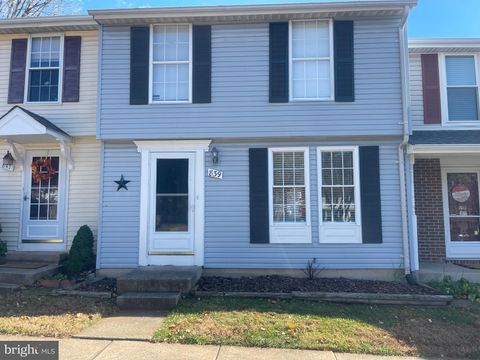 839 OAK LEAF WARRENTON VA 20186