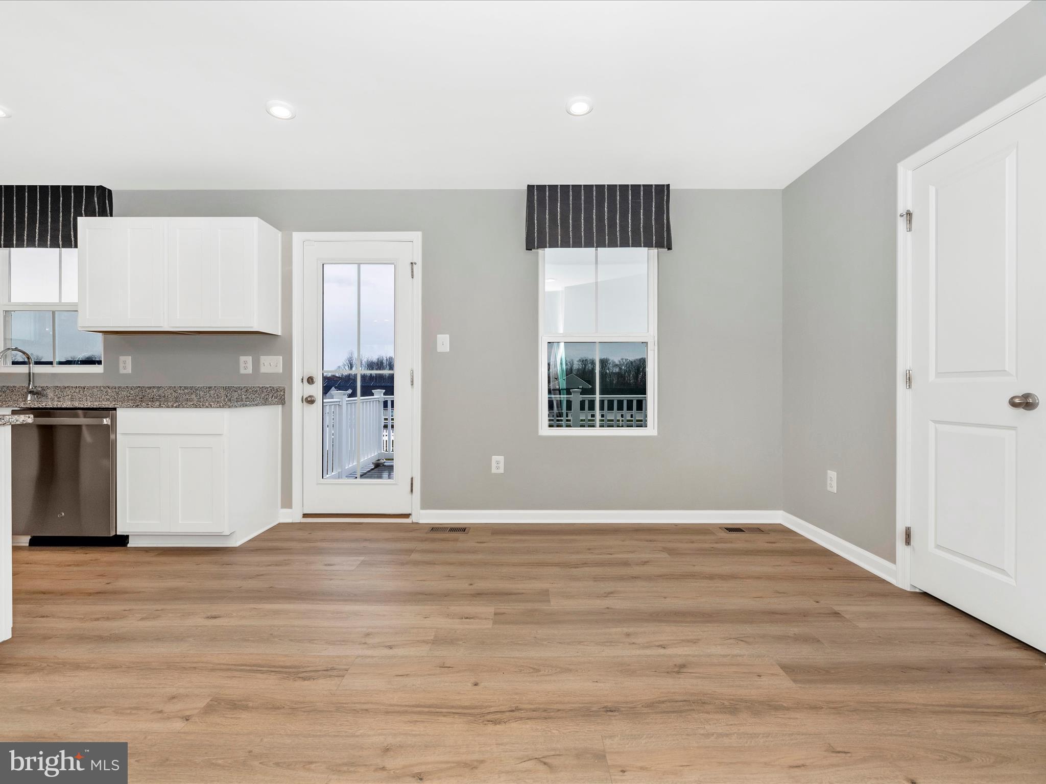 CARDINAL POINTE - Residential