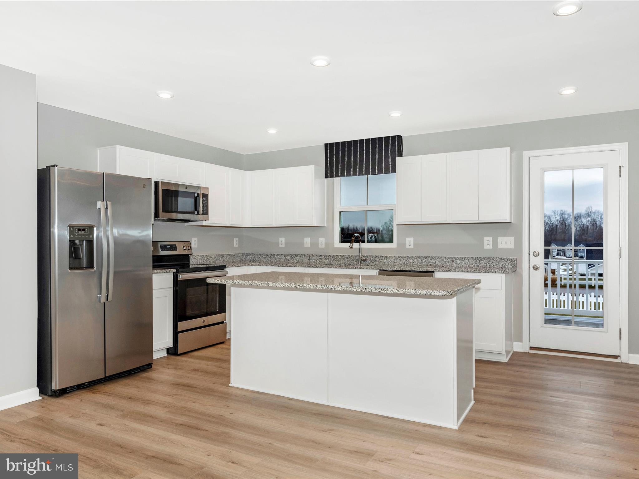 CARDINAL POINTE - Residential