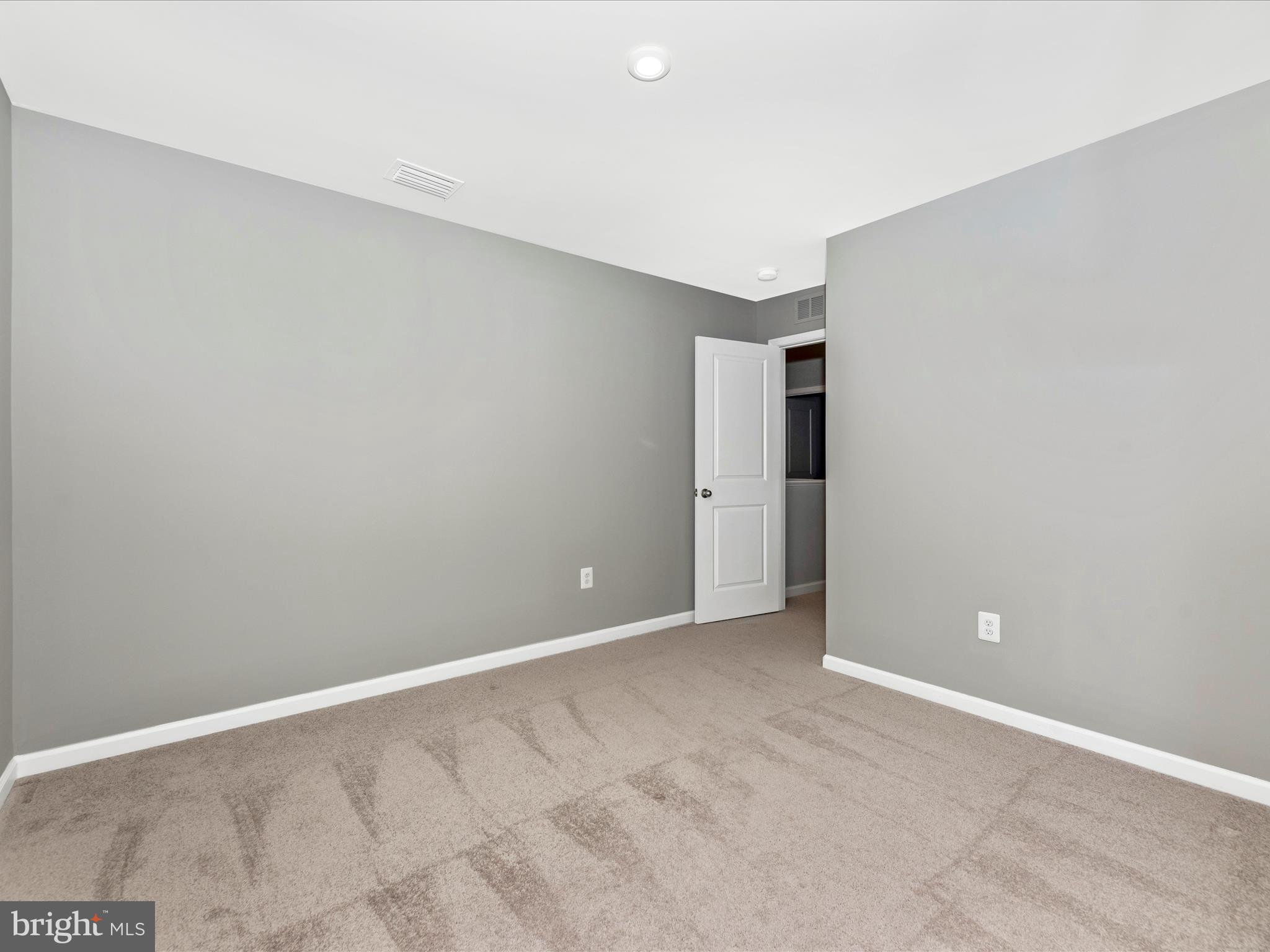 CARDINAL POINTE - Residential