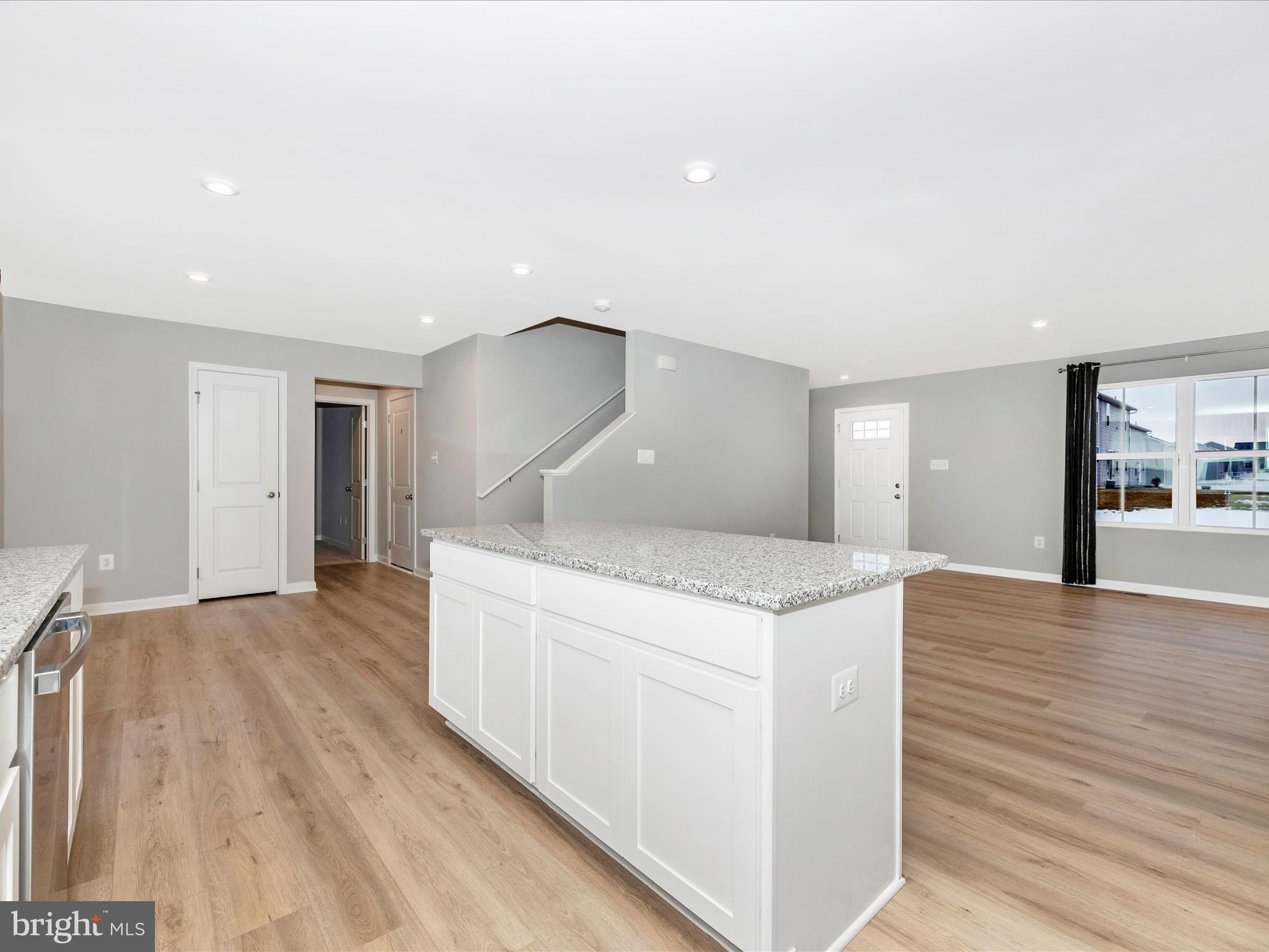 CARDINAL POINTE - Residential