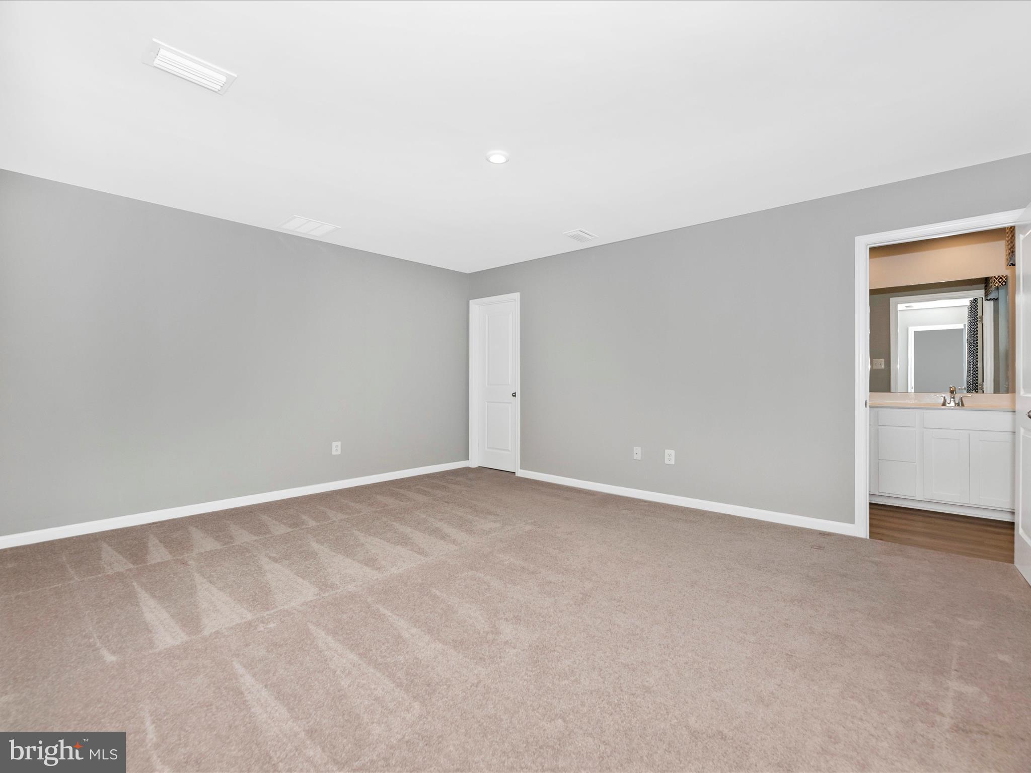 CARDINAL POINTE - Residential