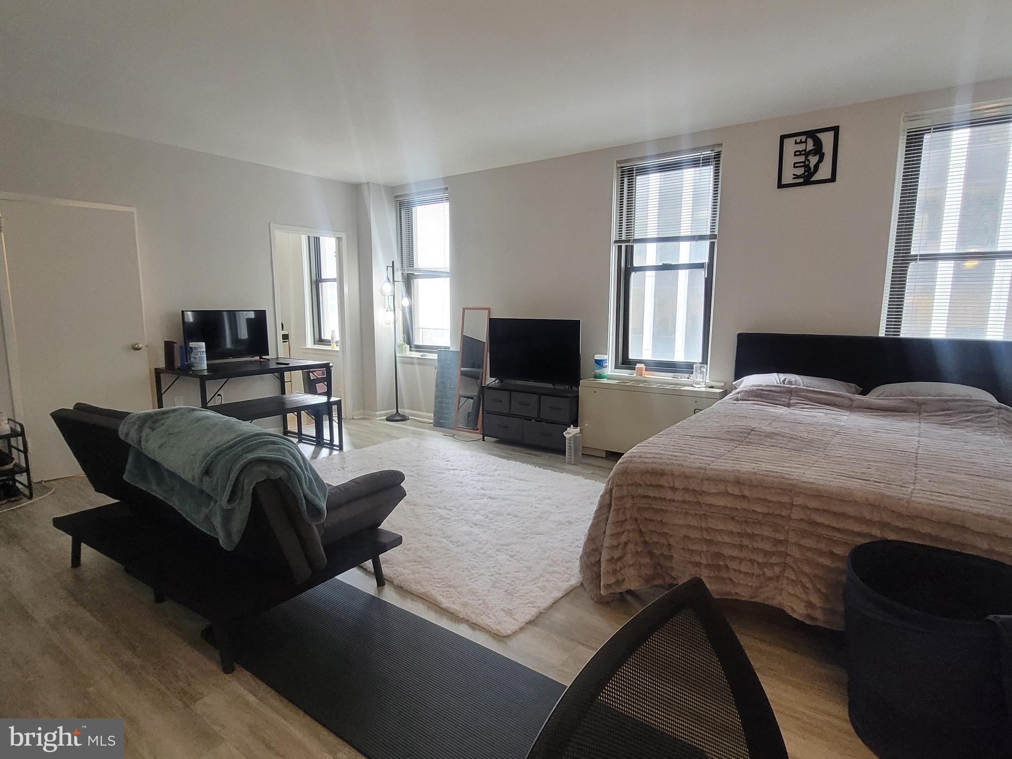 RITTENHOUSE SQUARE - Residential Lease