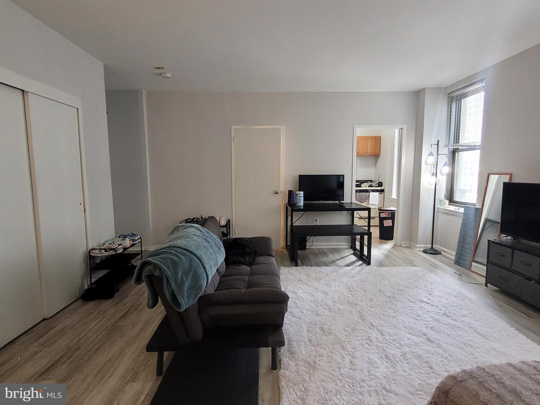 RITTENHOUSE SQUARE - Residential Lease