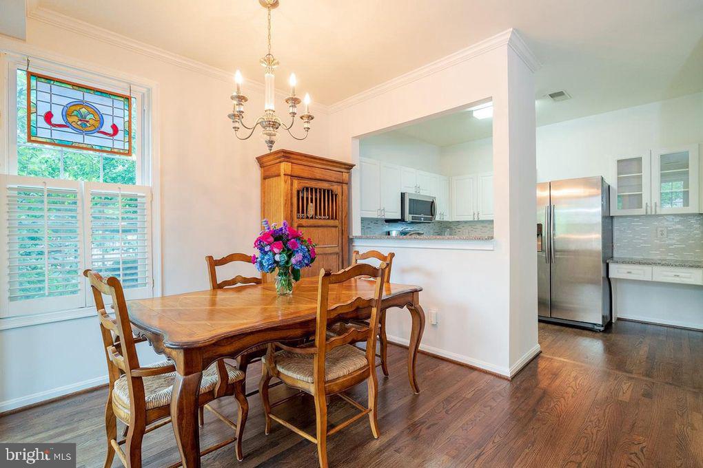 4651 LONGSTREET LANE 104