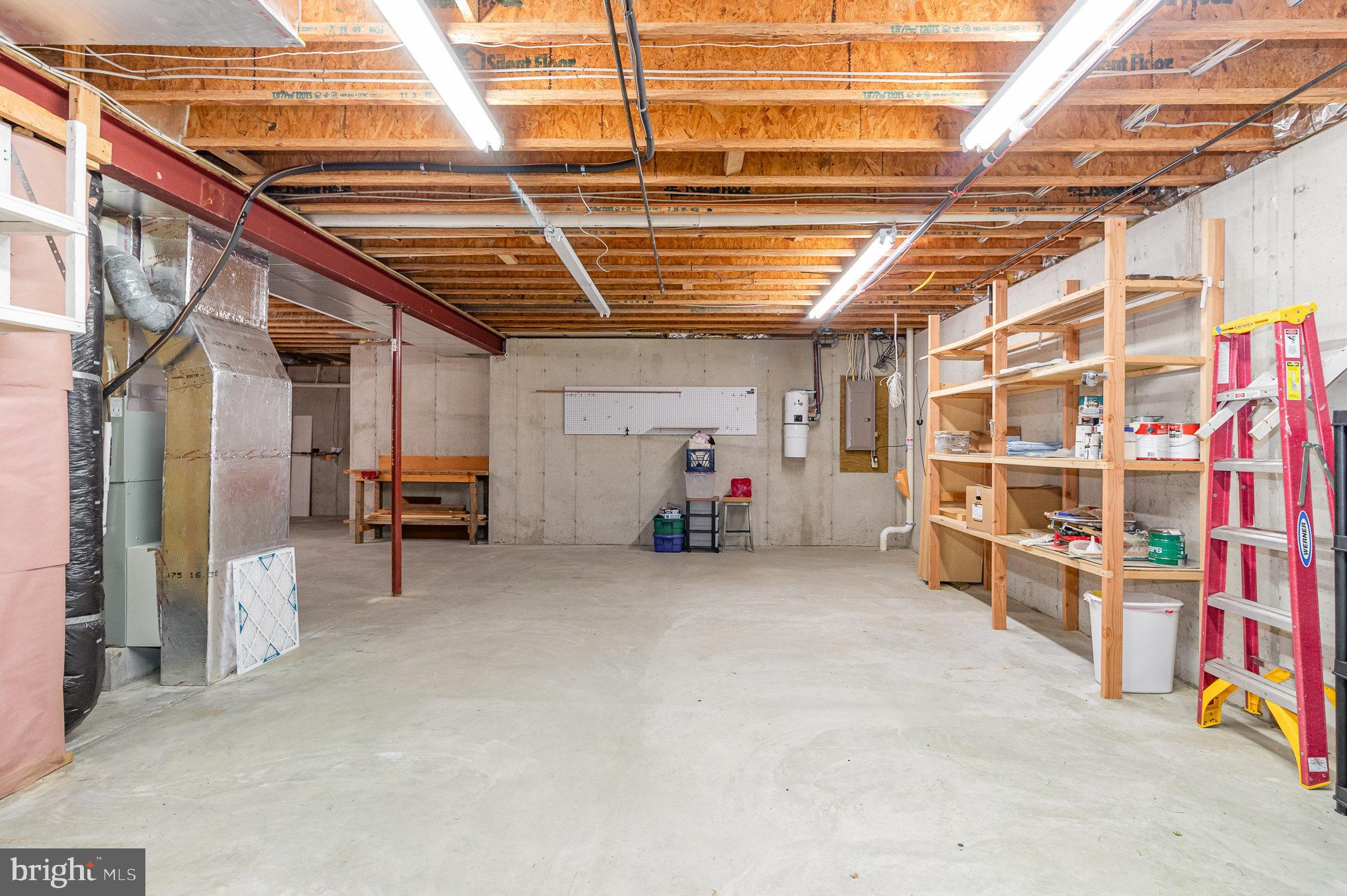 BRYNFIELD - Residential