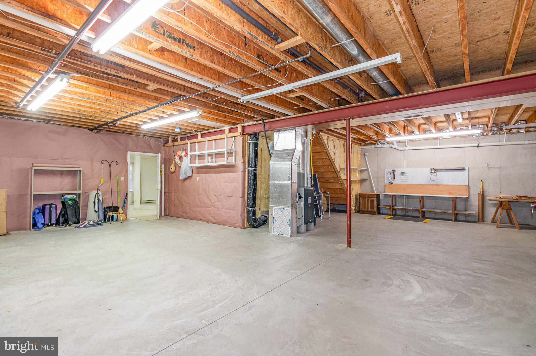 BRYNFIELD - Residential