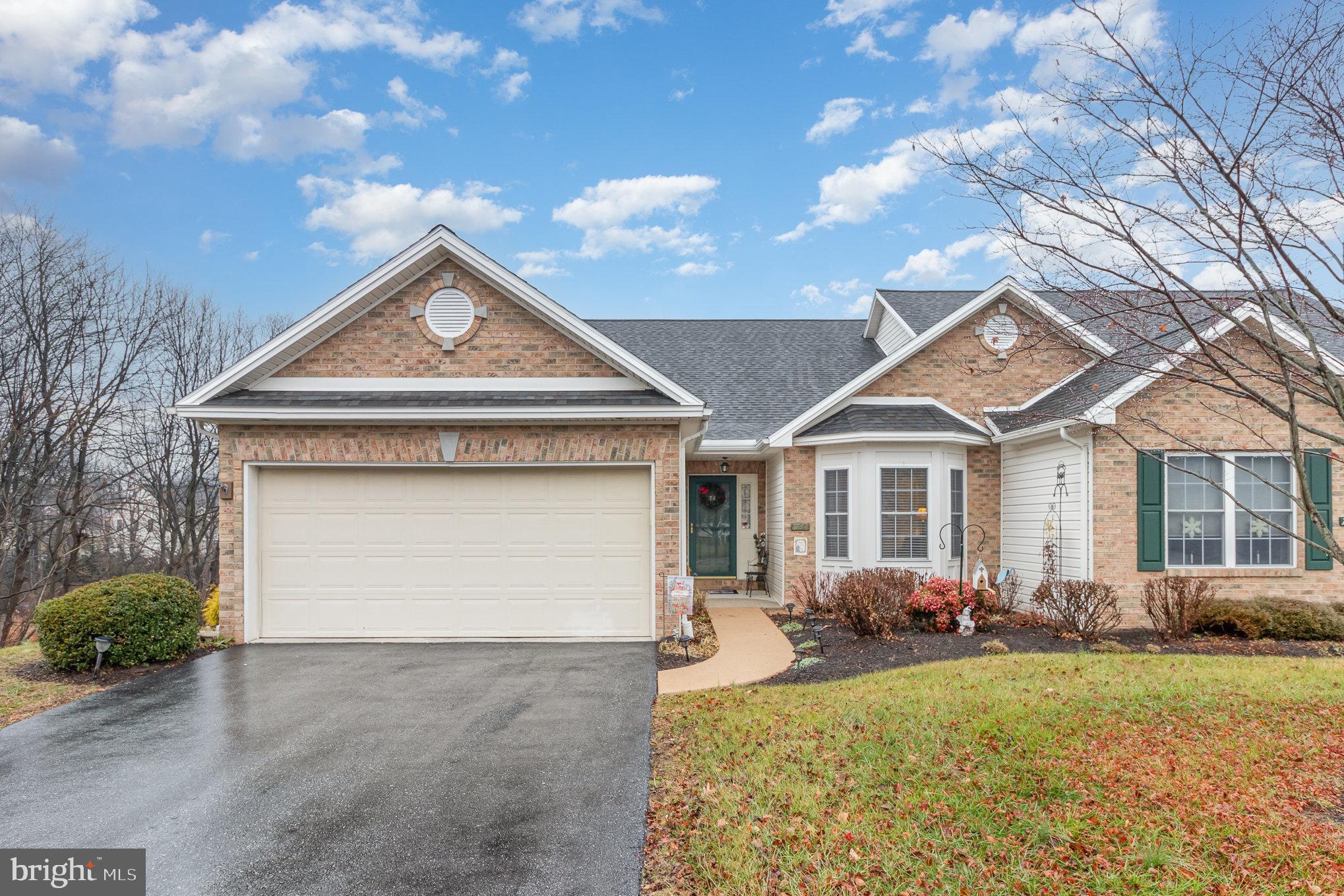 BRYNFIELD - Residential