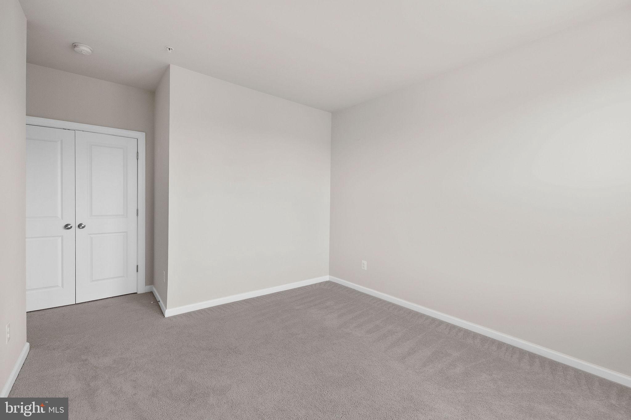 METRO WALK AT MOOREFIELD STATION - Residential