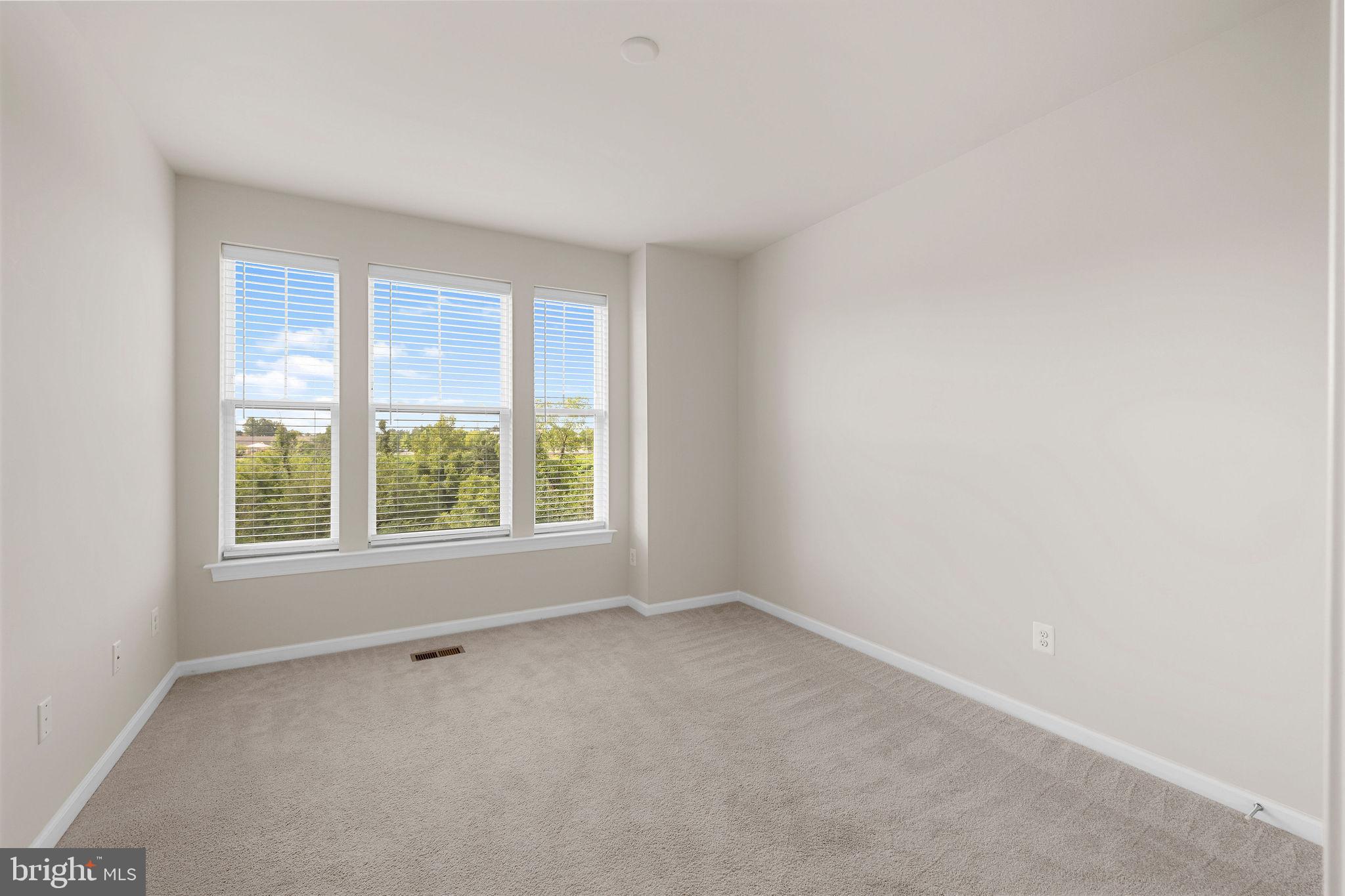 METRO WALK AT MOOREFIELD STATION - Residential