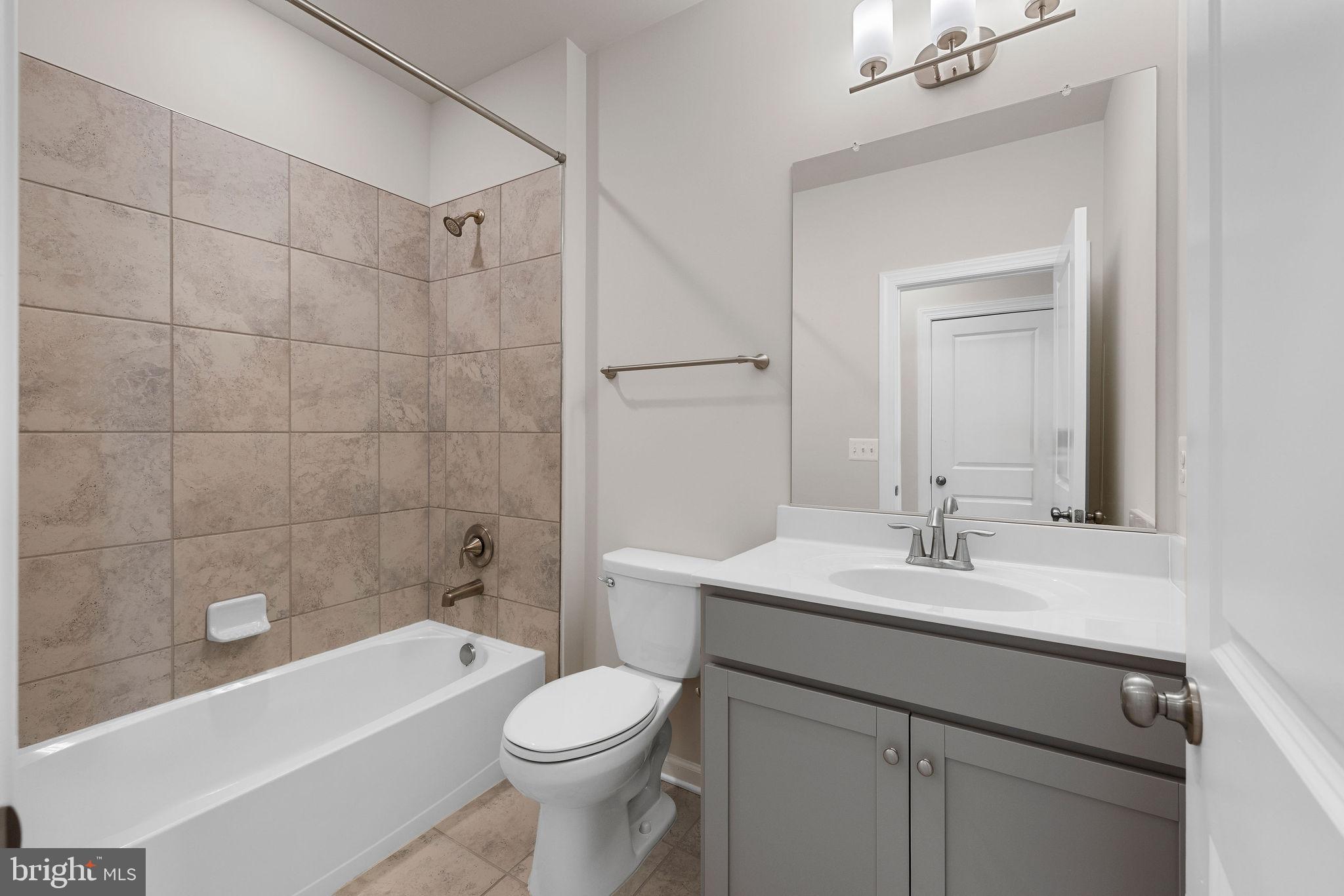 METRO WALK AT MOOREFIELD STATION - Residential