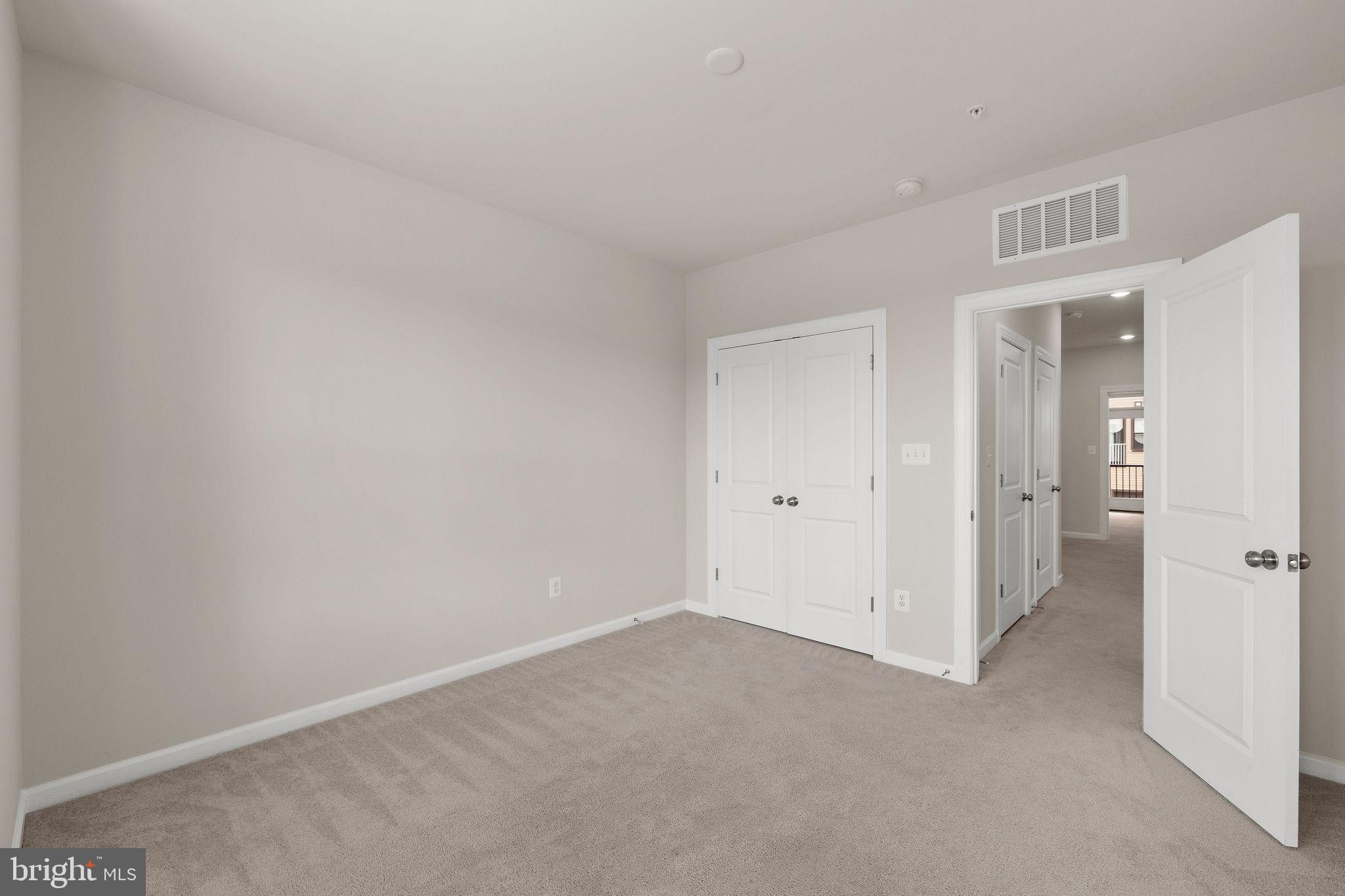 METRO WALK AT MOOREFIELD STATION - Residential