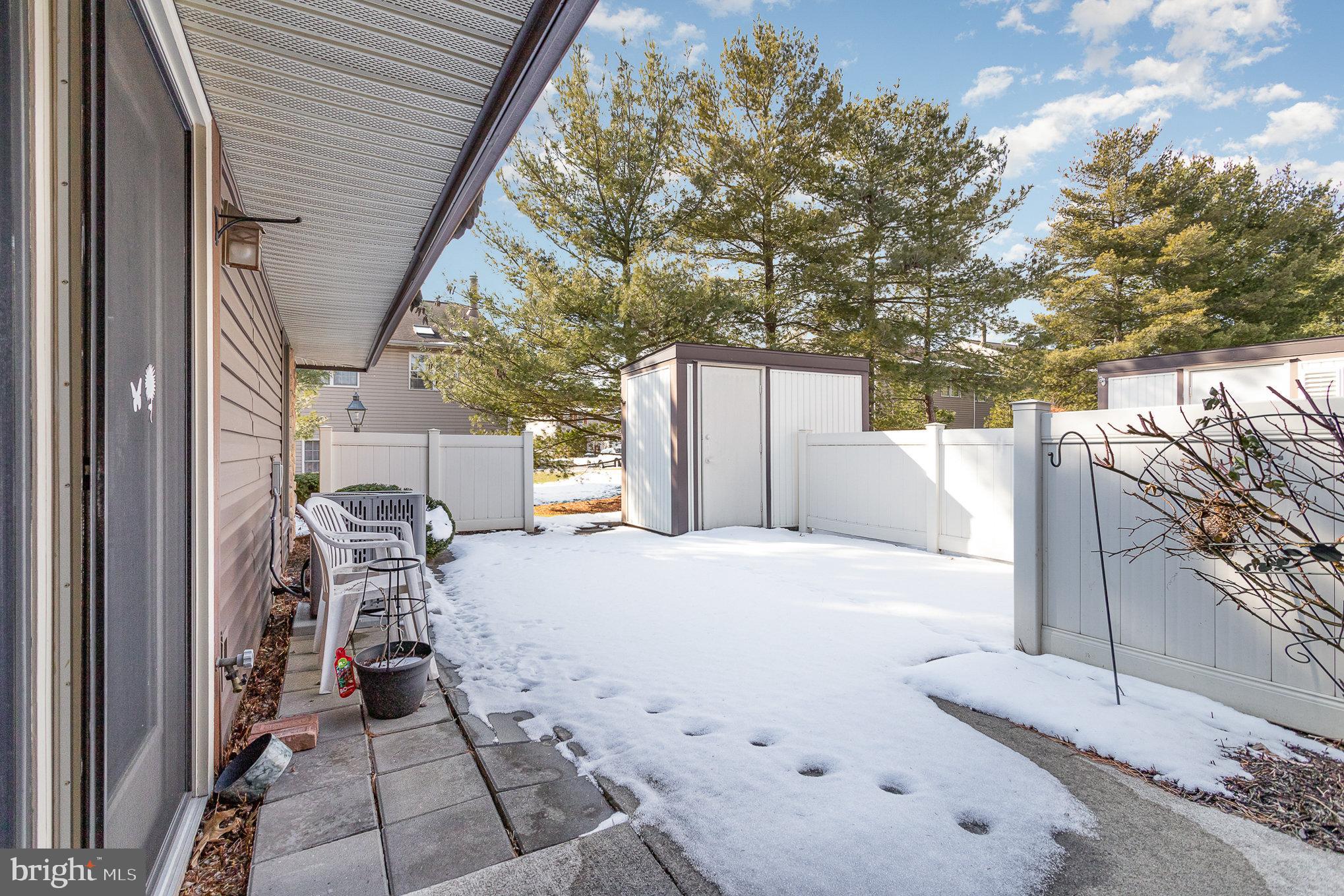 CRESTVIEW VILLAS - Residential