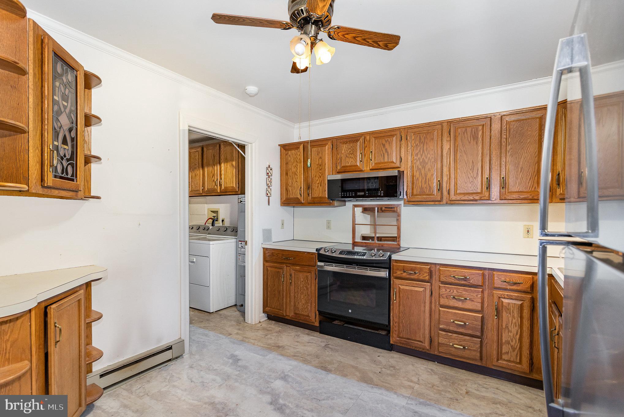 CRESTVIEW VILLAS - Residential