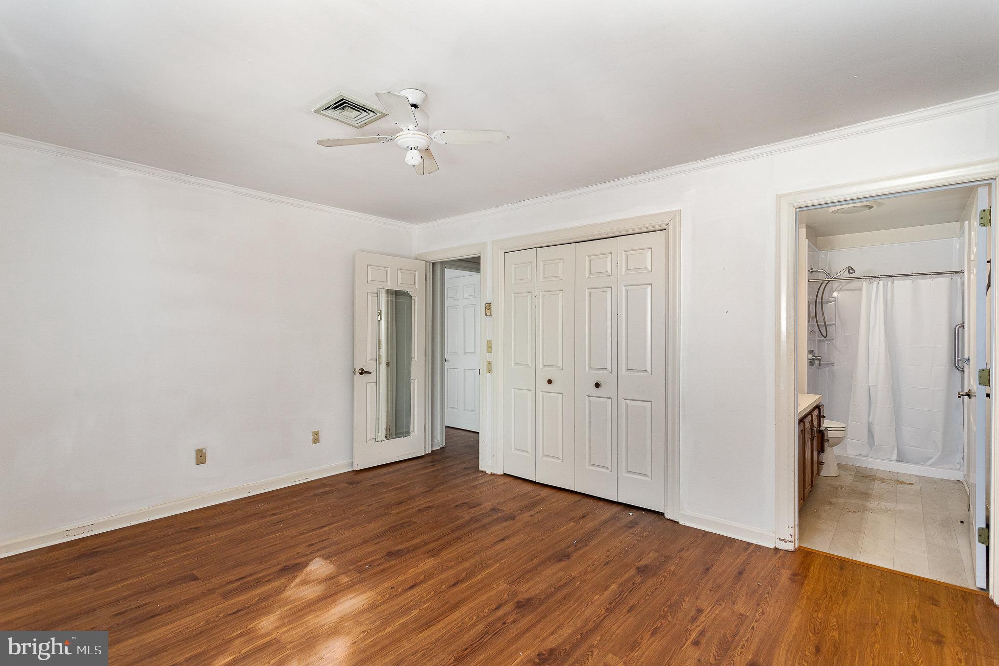 CRESTVIEW VILLAS - Residential