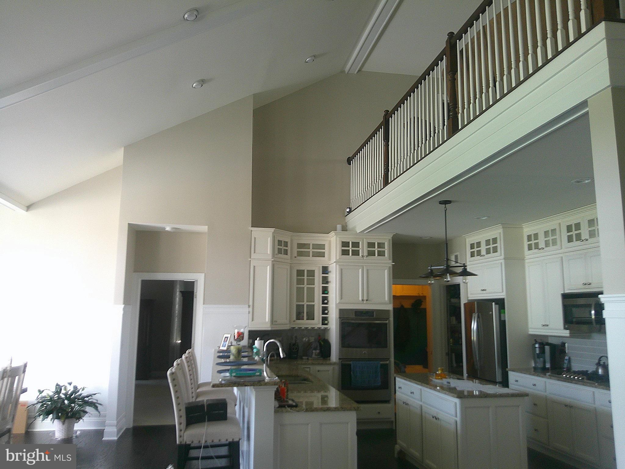 672 SPRING HOLLOW DRIVE