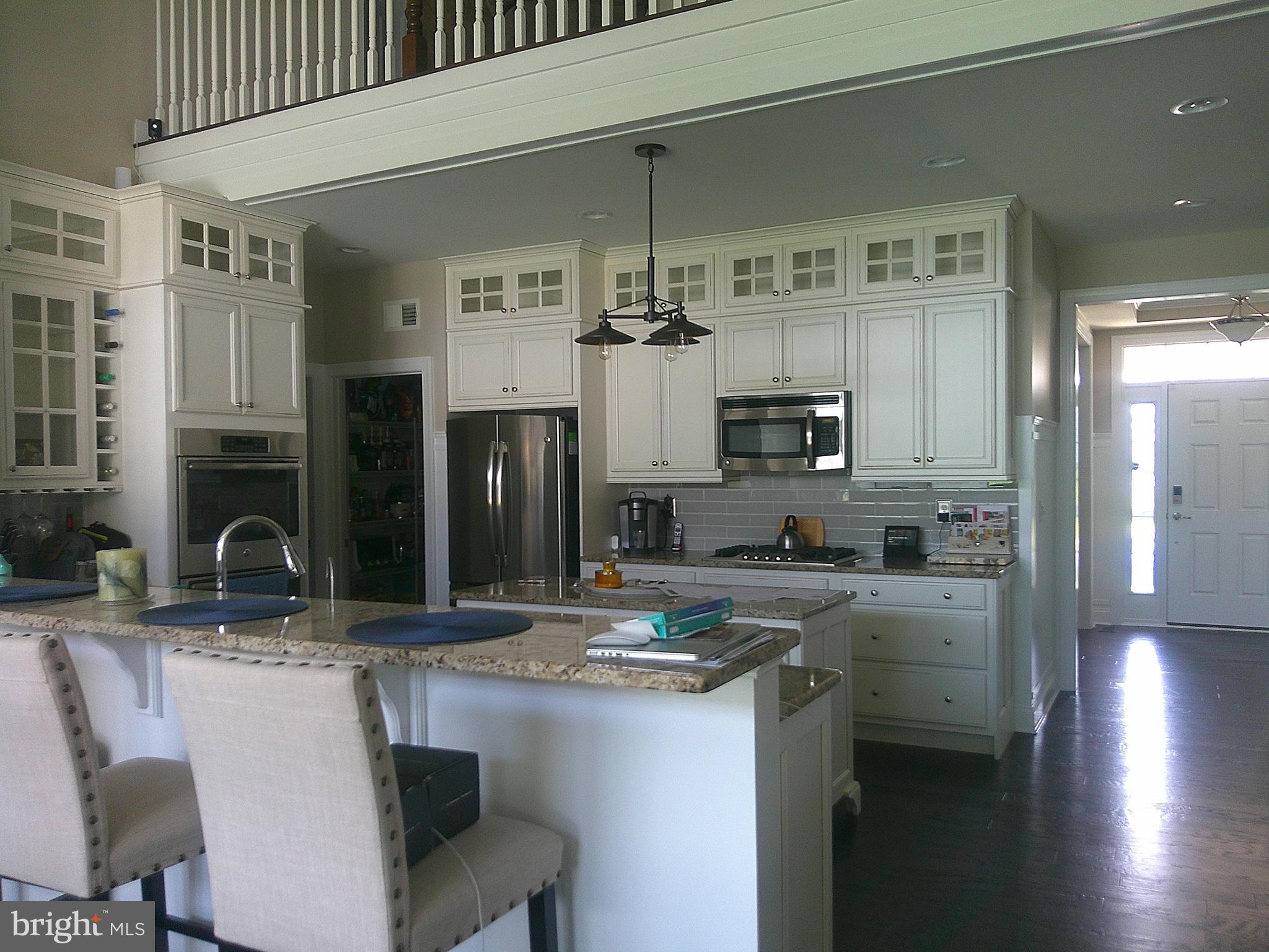 672 SPRING HOLLOW DRIVE