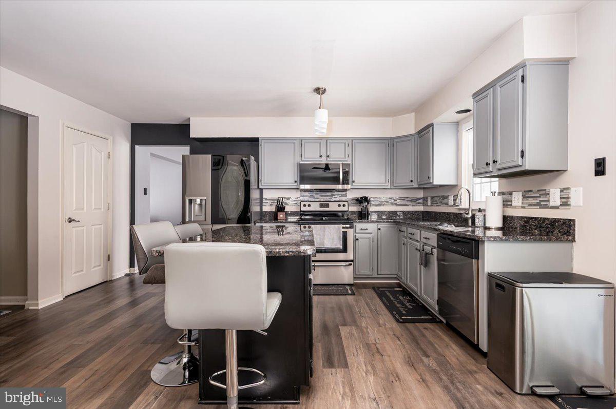 RUSSETT - Residential