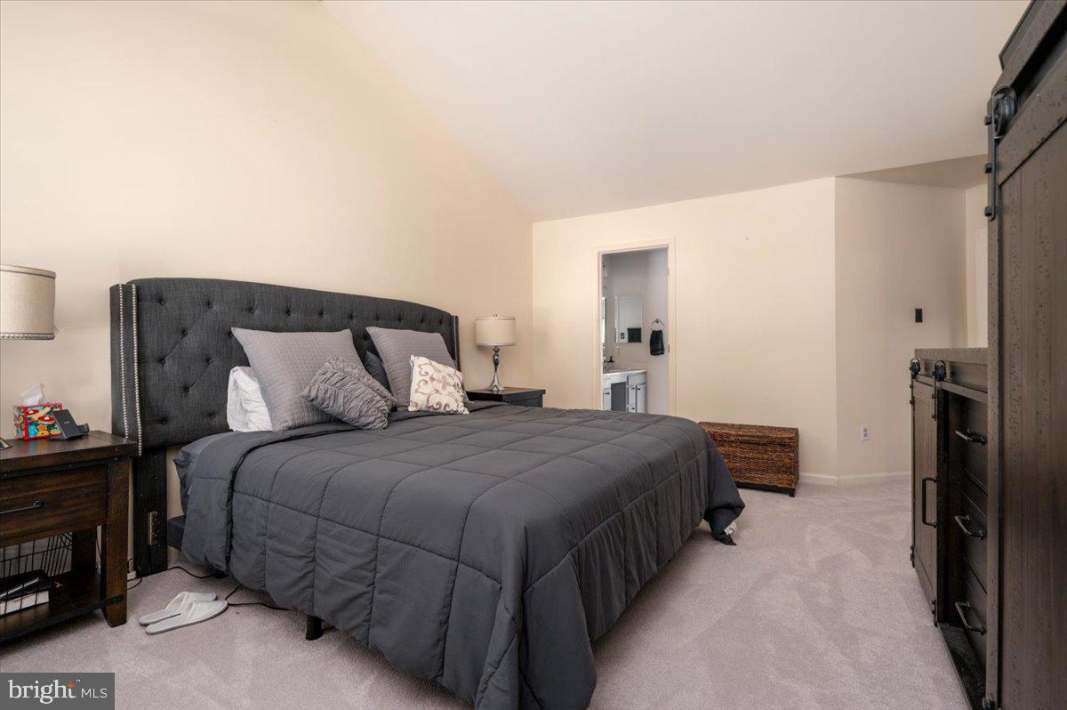 RUSSETT - Residential