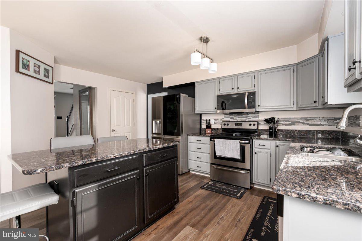 RUSSETT - Residential