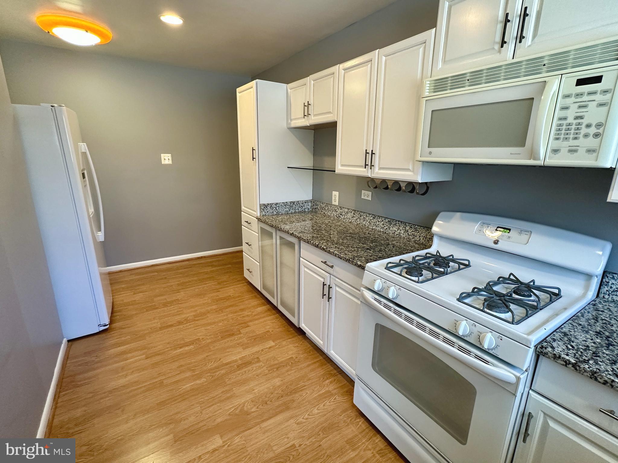 PARKSIDE CONDOMINIUMS - Residential Lease