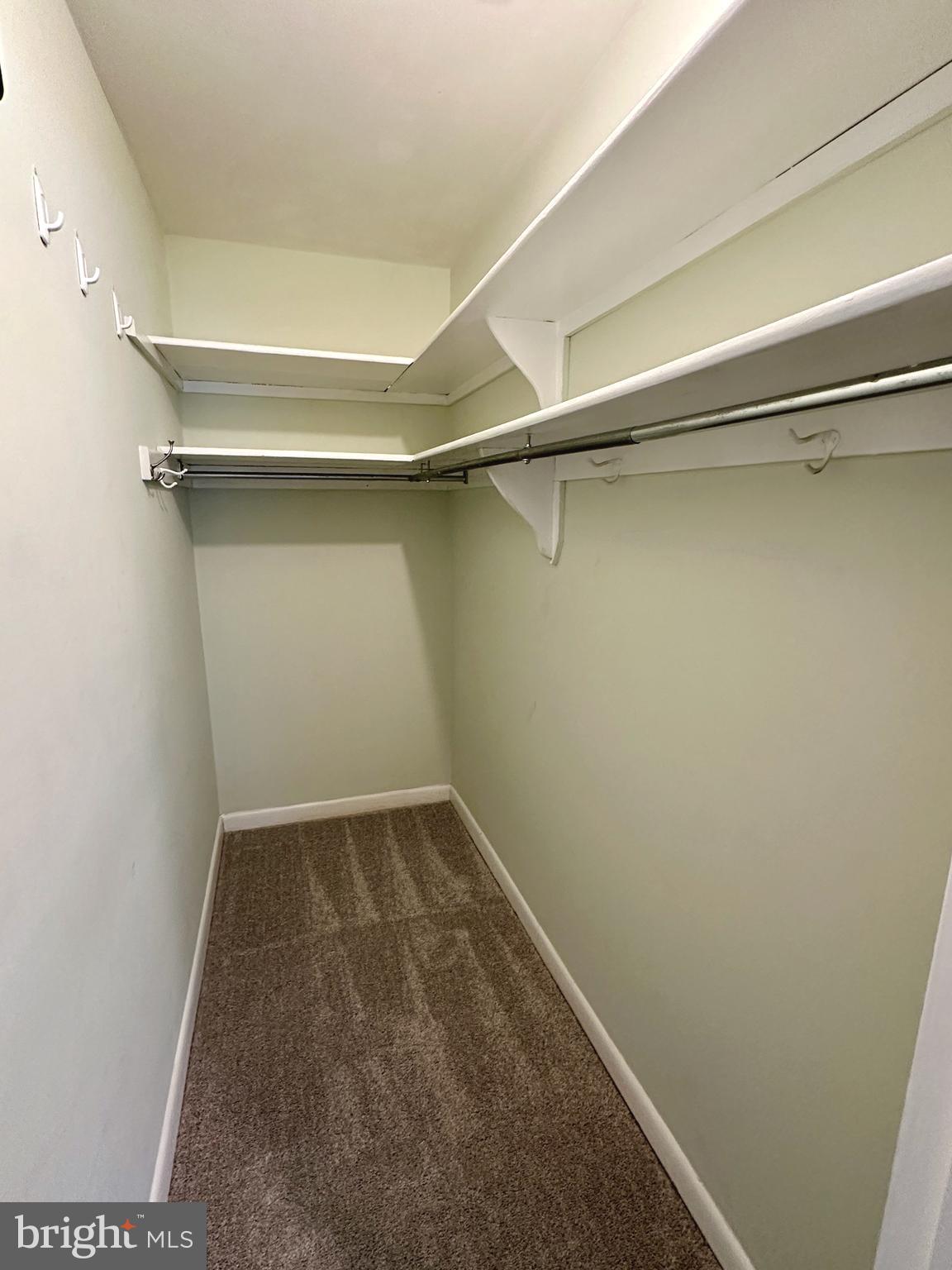 PARKSIDE CONDOMINIUMS - Residential Lease