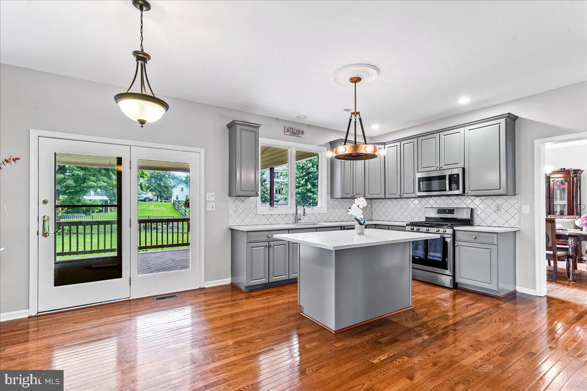 WILLOWDALE CROSSIN - Residential