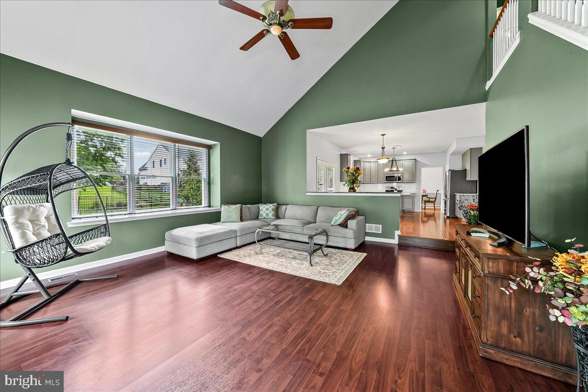 WILLOWDALE CROSSIN - Residential