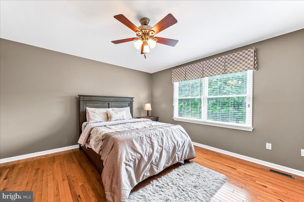 WILLOWDALE CROSSIN - Residential