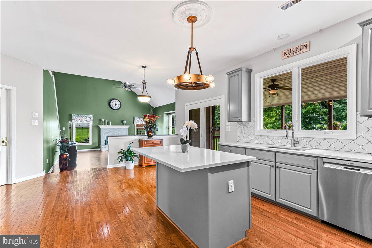 WILLOWDALE CROSSIN - Residential